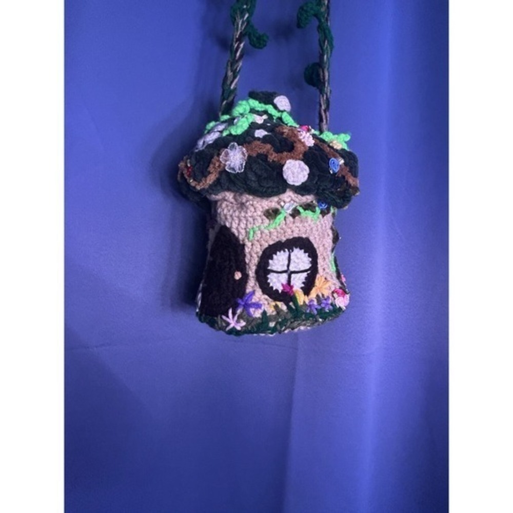 Handmade 1 Of A Kind‎ Rare Crochet Fairy House Purse Knitted Festival Beautiful